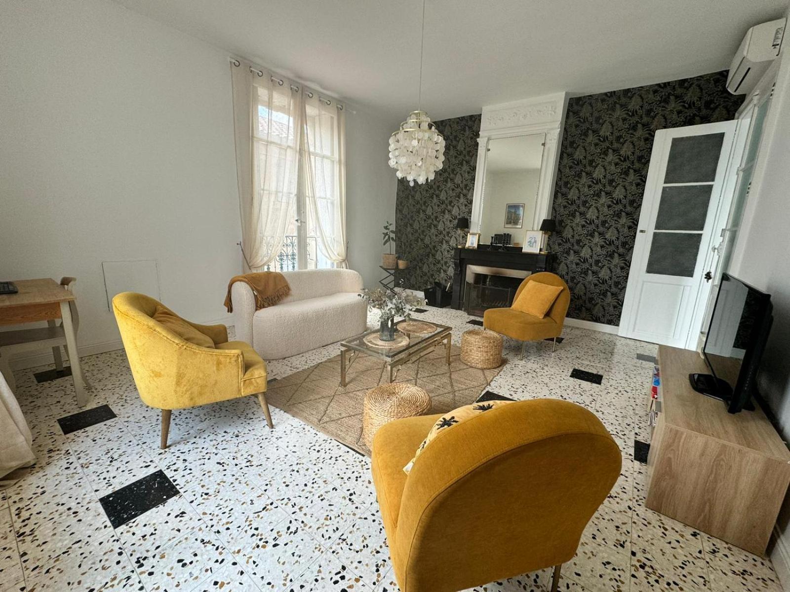 Le Chai Des Tuileries Montagnac  Kültér fotó